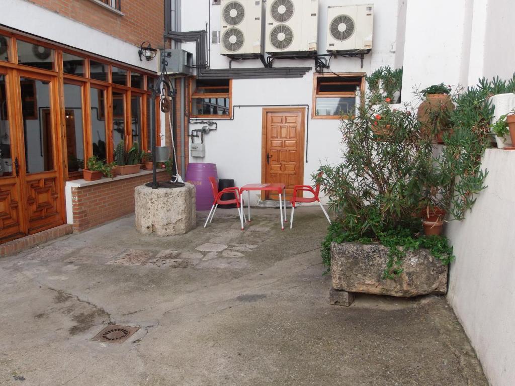 Hostal-Restaurante San Antolin Tordesillas Bagian luar foto