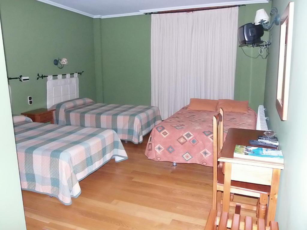 Hostal-Restaurante San Antolin Tordesillas Bagian luar foto