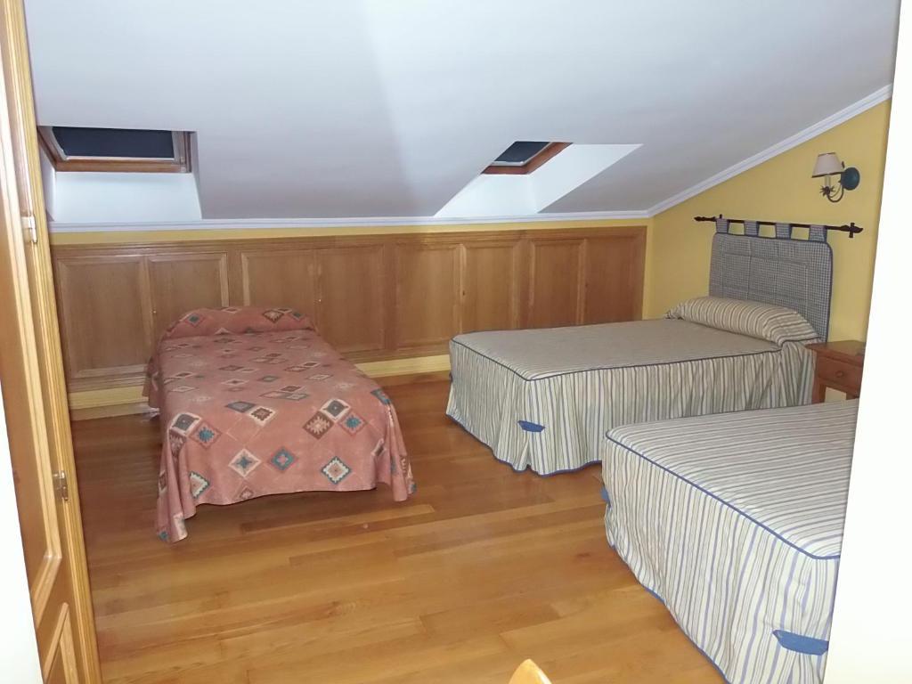 Hostal-Restaurante San Antolin Tordesillas Bagian luar foto